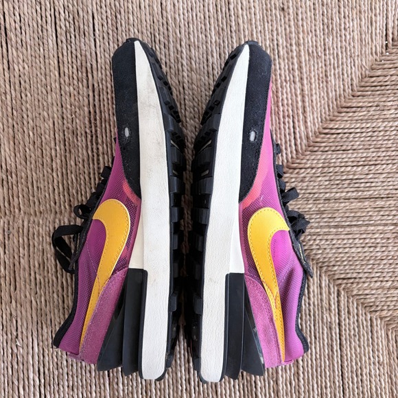 Nike Shoes Women's Waffle One Active Fuschia Size Y6 W8 - Picture 6 of 8